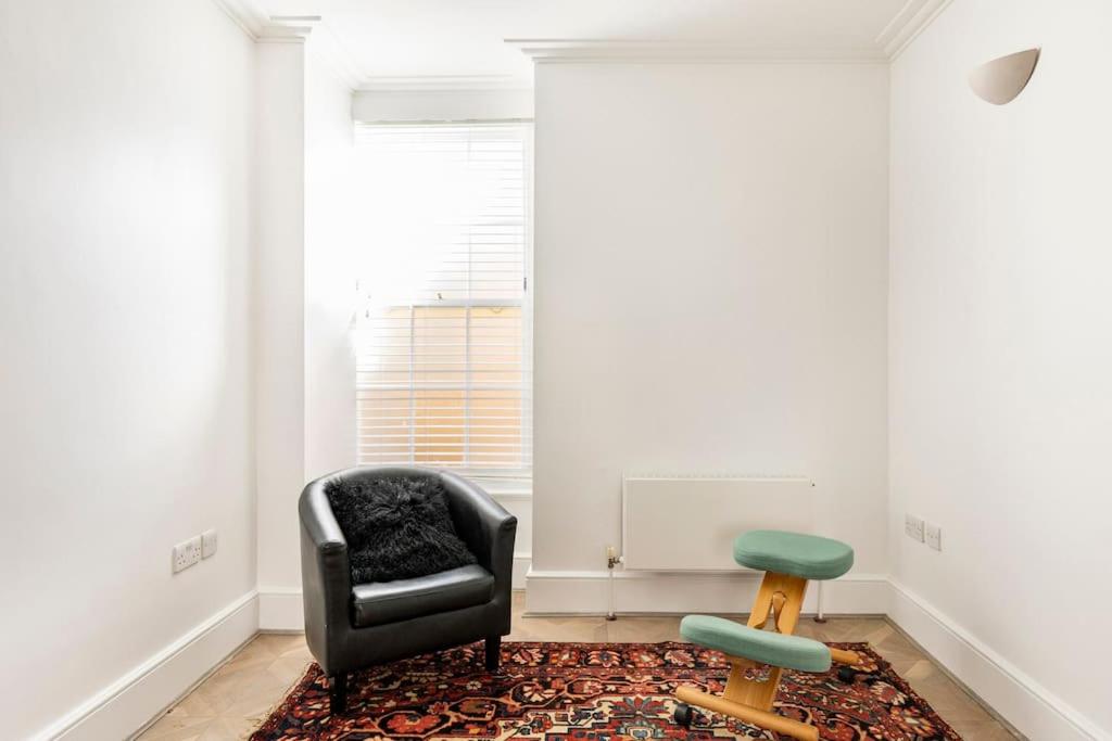 Historic Joseph Conrad House in Heart of London!