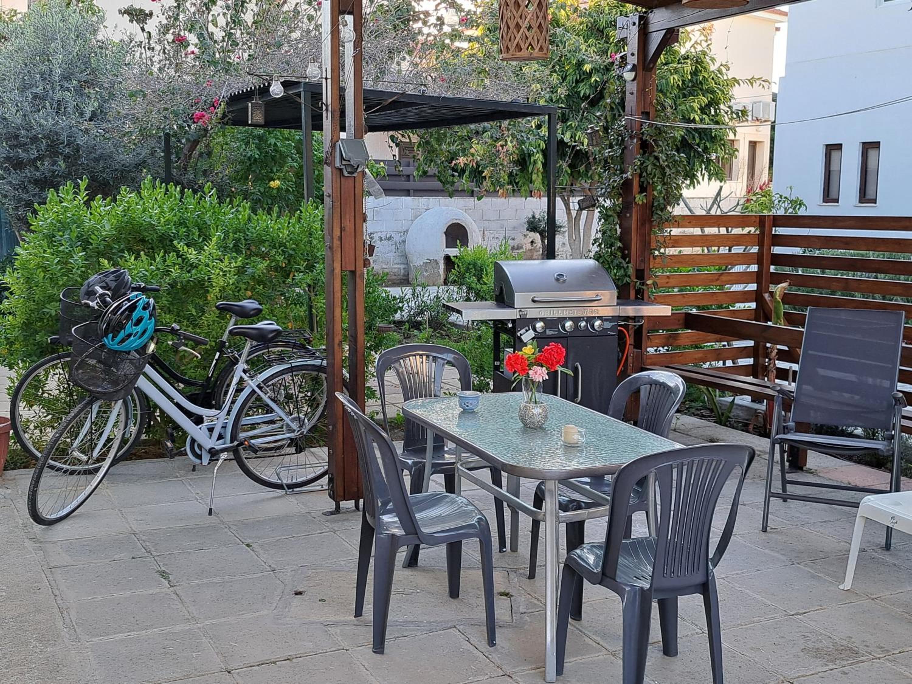 House Near The Beach (Militsa & Aggeliki)