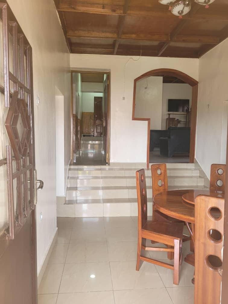 AIPORT HONEST VILLAS
