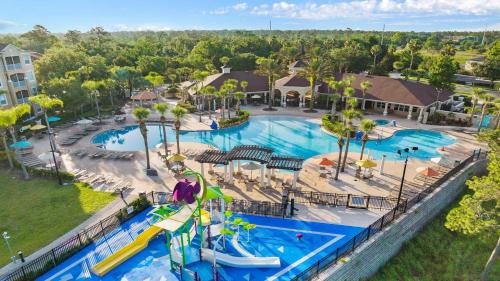 Firework view 6BR Home Pool/Spa/Game Near Disney!