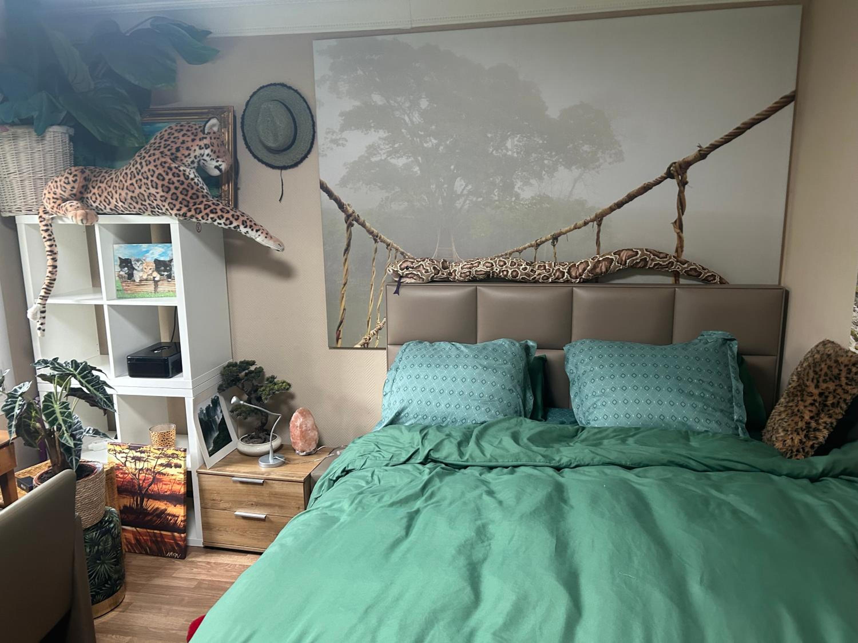 Jungle Magic Room near Atomium , Heyzel Stadium