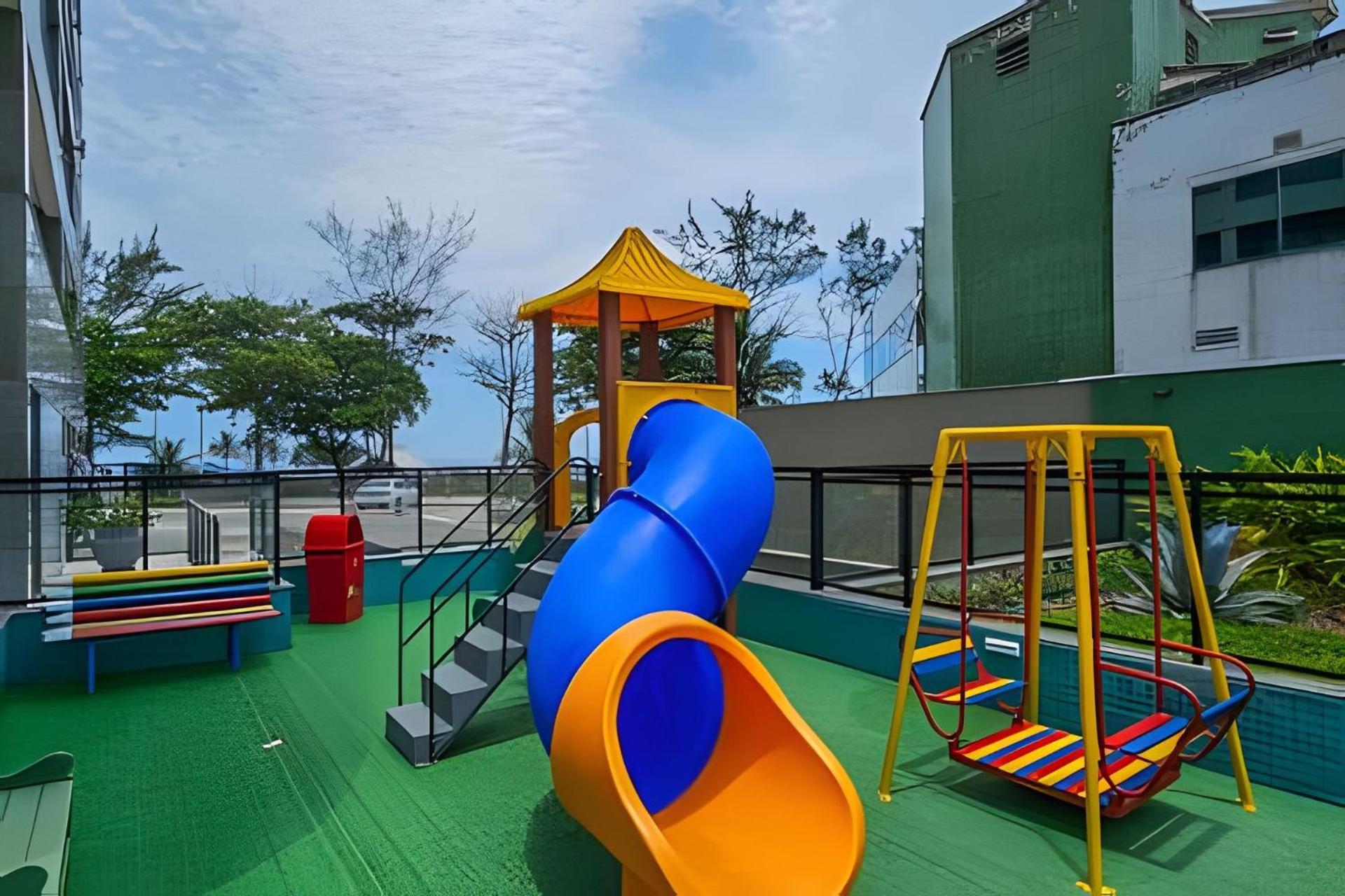 Vista Panoramica da Praia com 2qts, e vaga