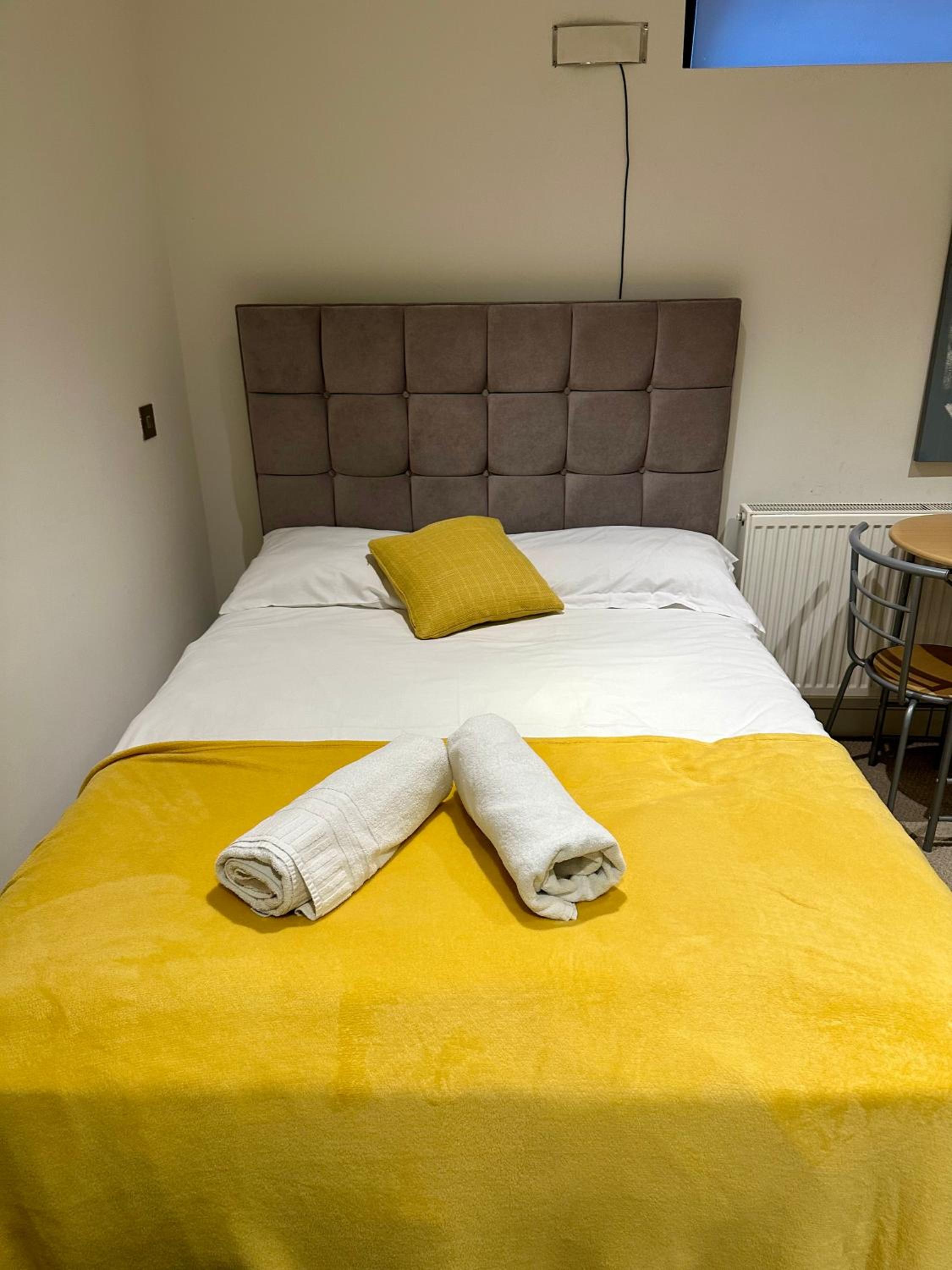 MK London Central & Cosy Studio Apartments