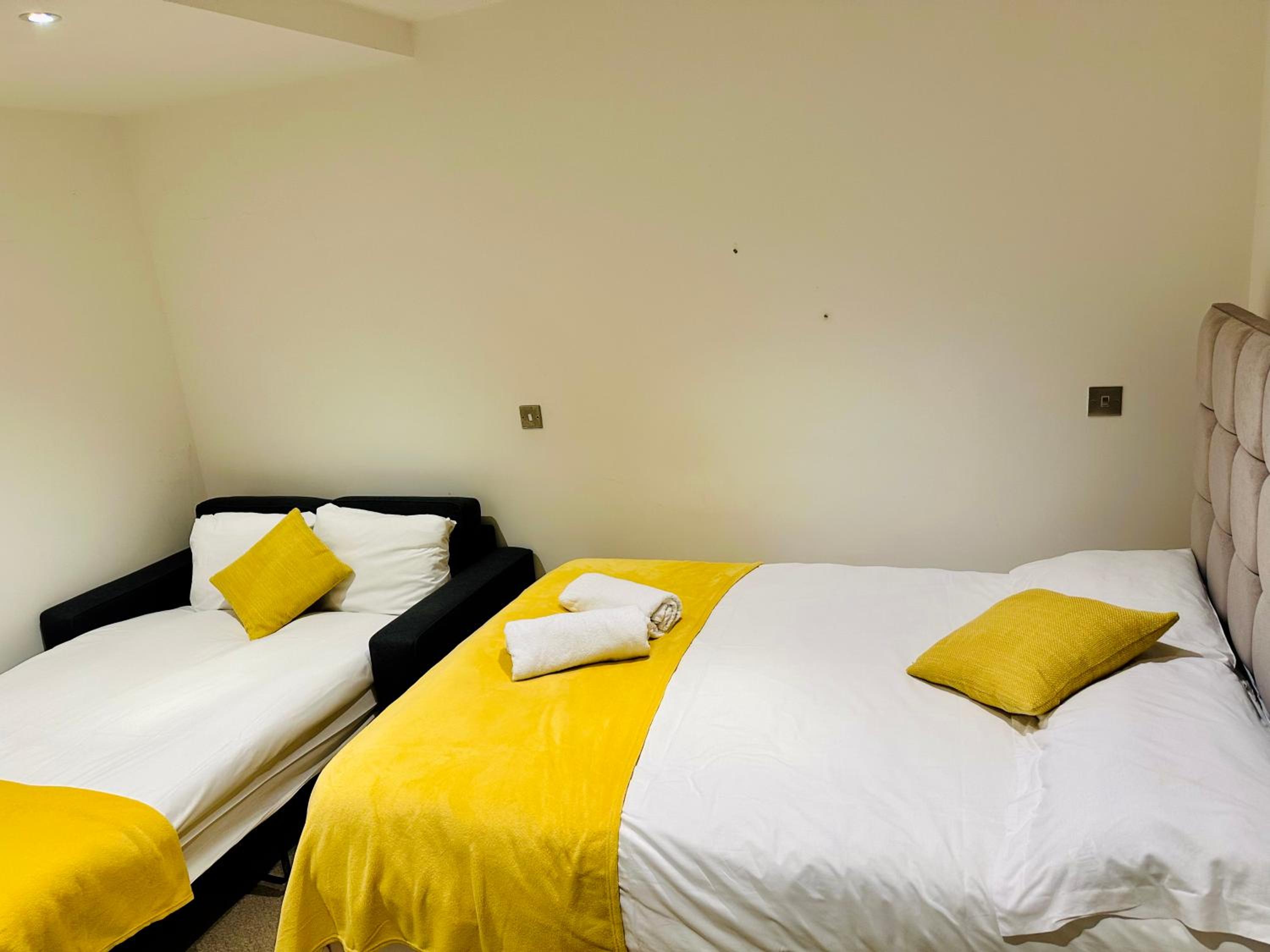 MK London Central & Cosy Studio Apartments
