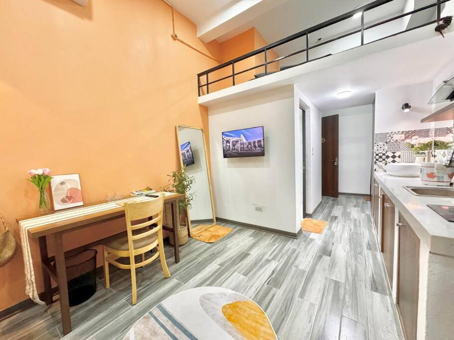 The Little Hanoi -Modern-Balcony