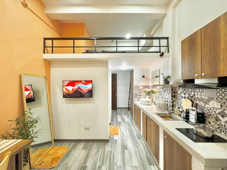 The Little Hanoi -Modern-Balcony