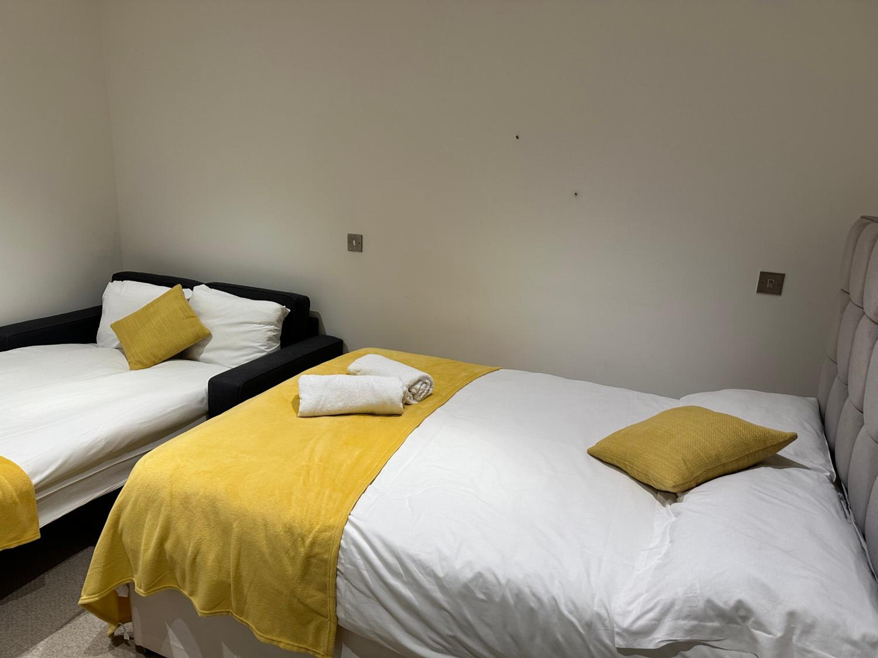 MK London Central & Cosy Studio Apartments