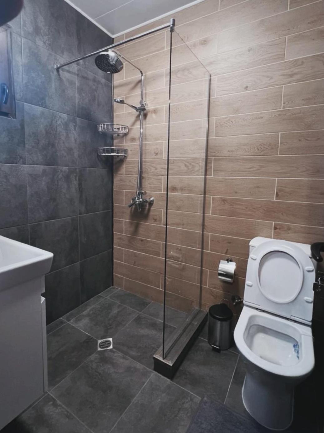 Guest House Recharge
