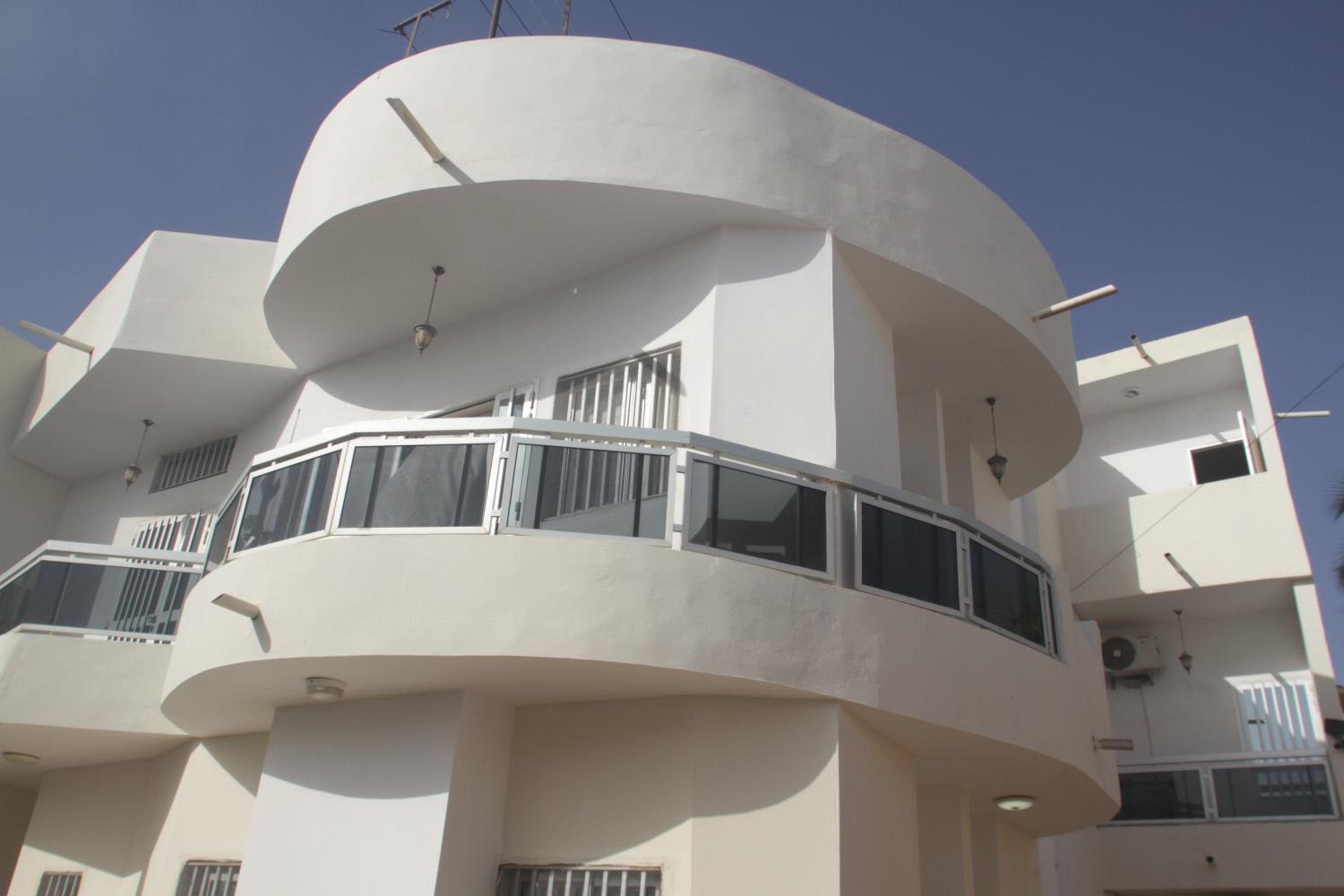 "La Coquille", joli loft, moderne, propre, sûr et calme au cœur de Saly, photo 19