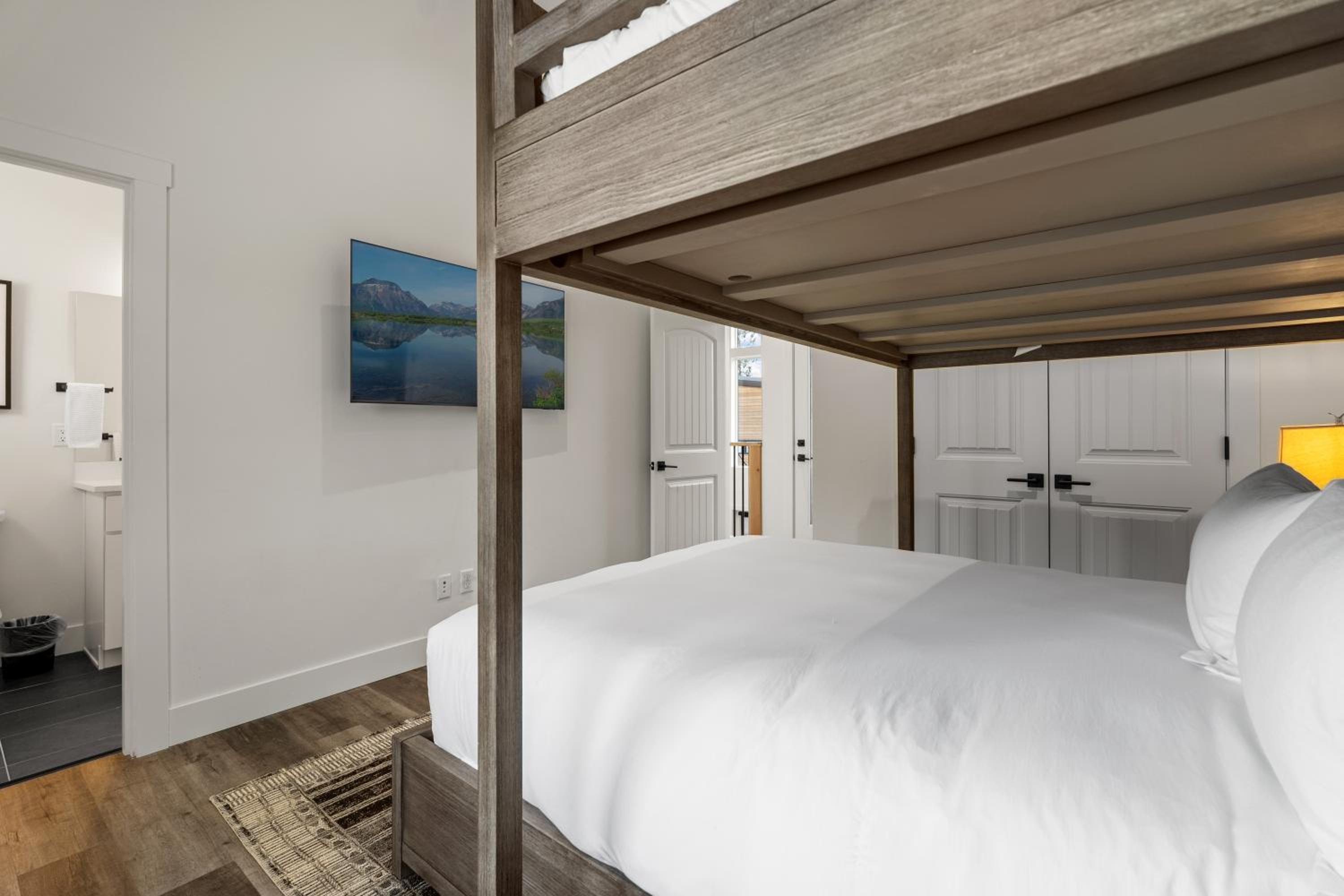 Quarry Chic Retreat view 5