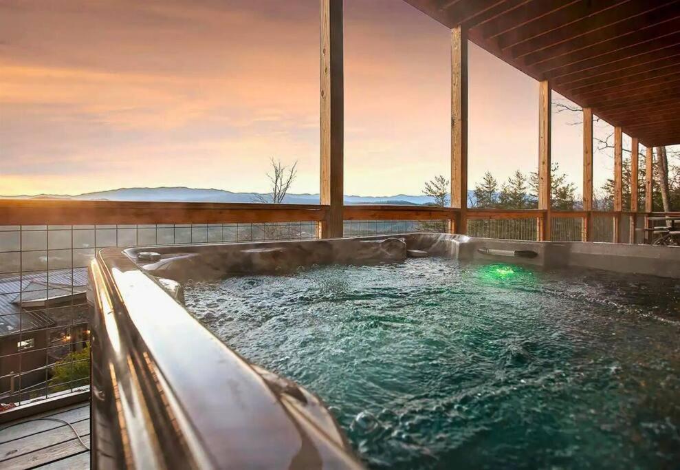 Mountain Views Heated Pool Hot Tub Luxurious view 3