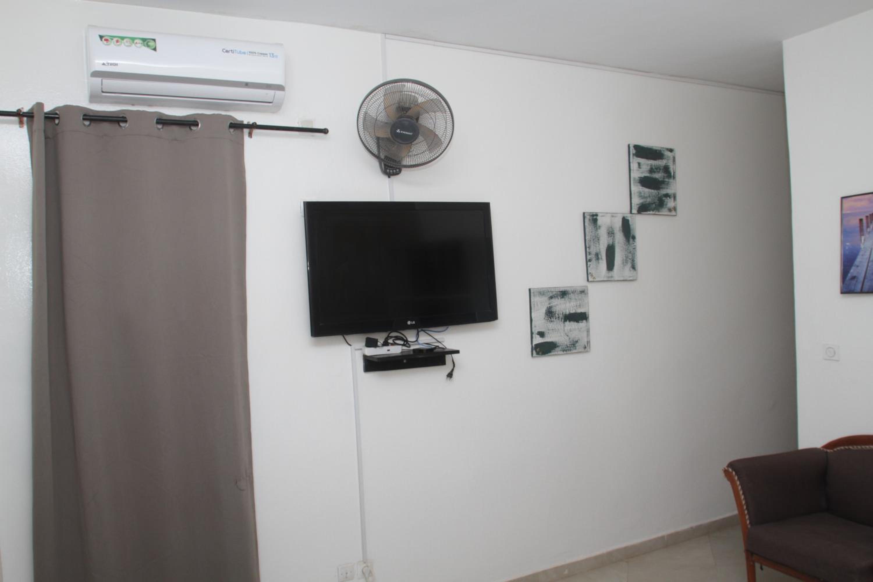 Photo 16