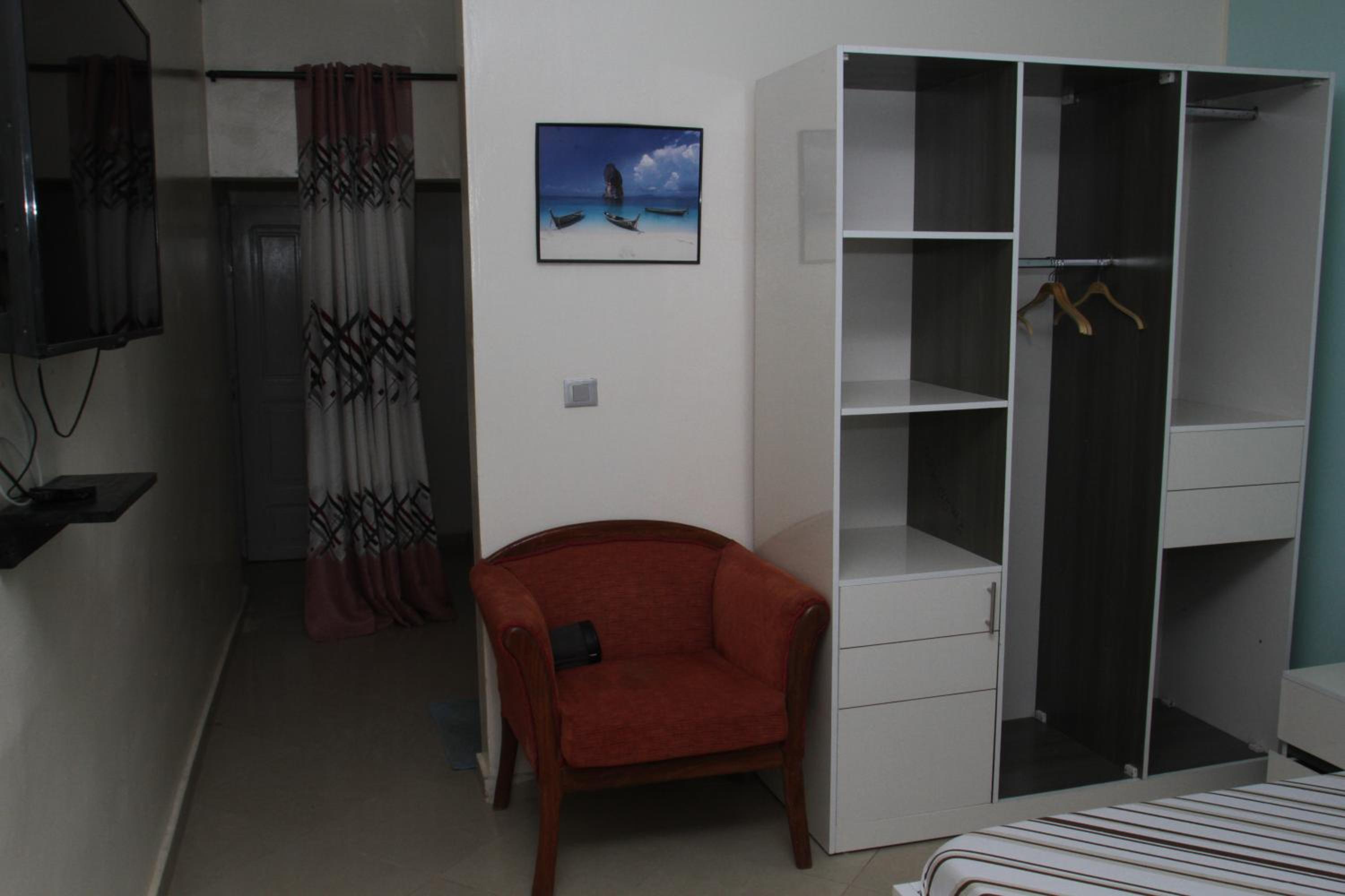Photo 18