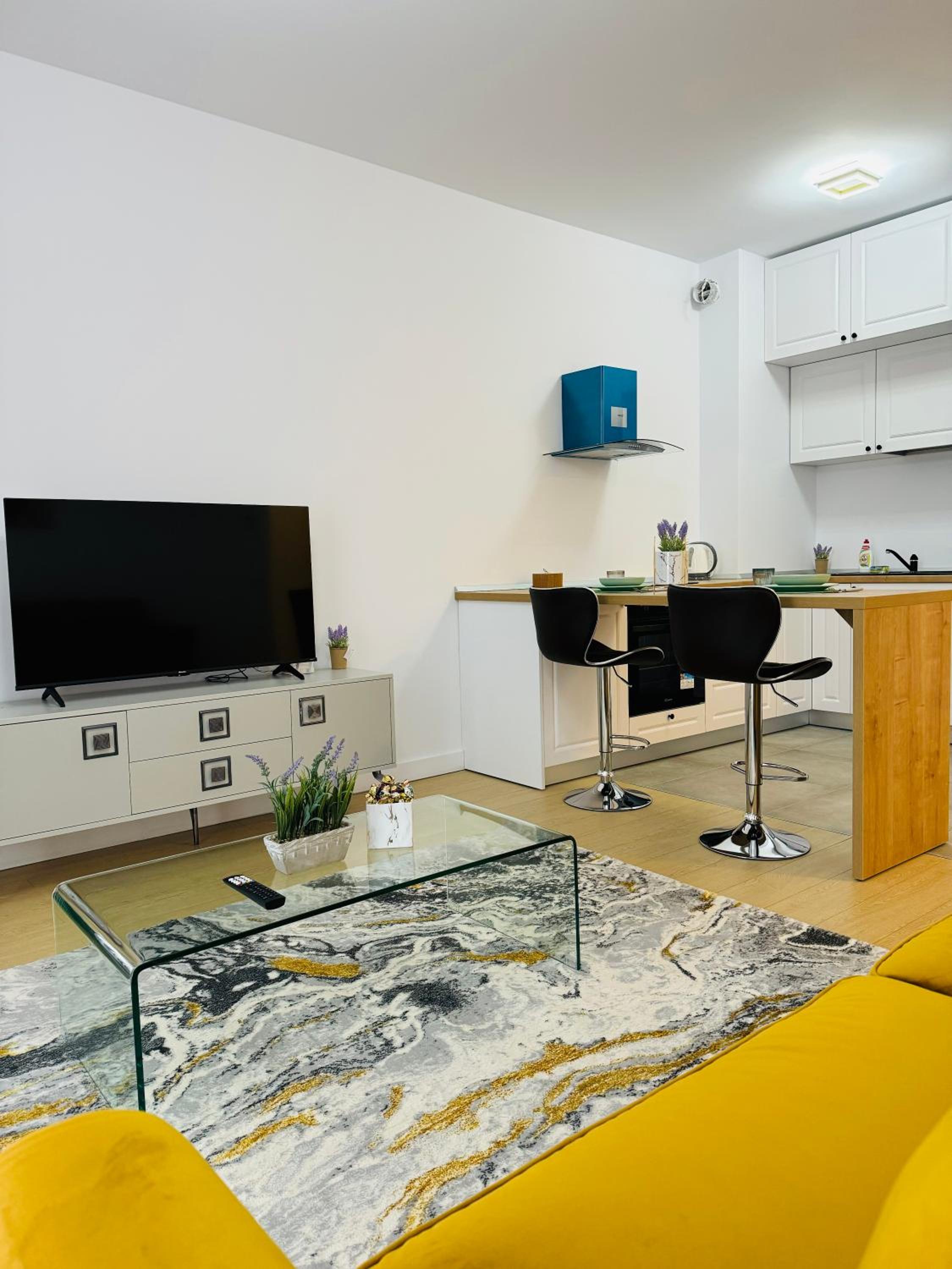 Xclusive luxury Silk District
