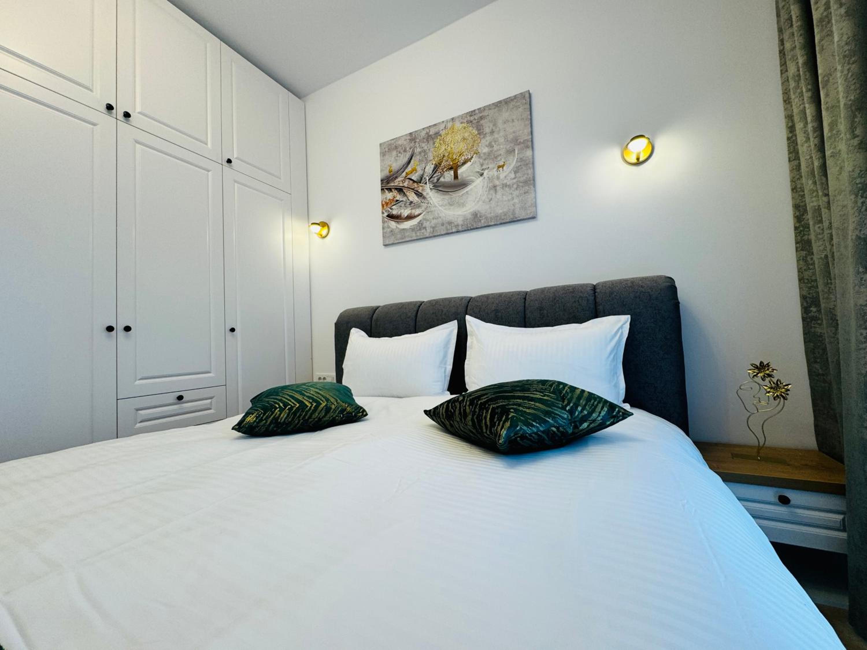 Xclusive luxury Silk District