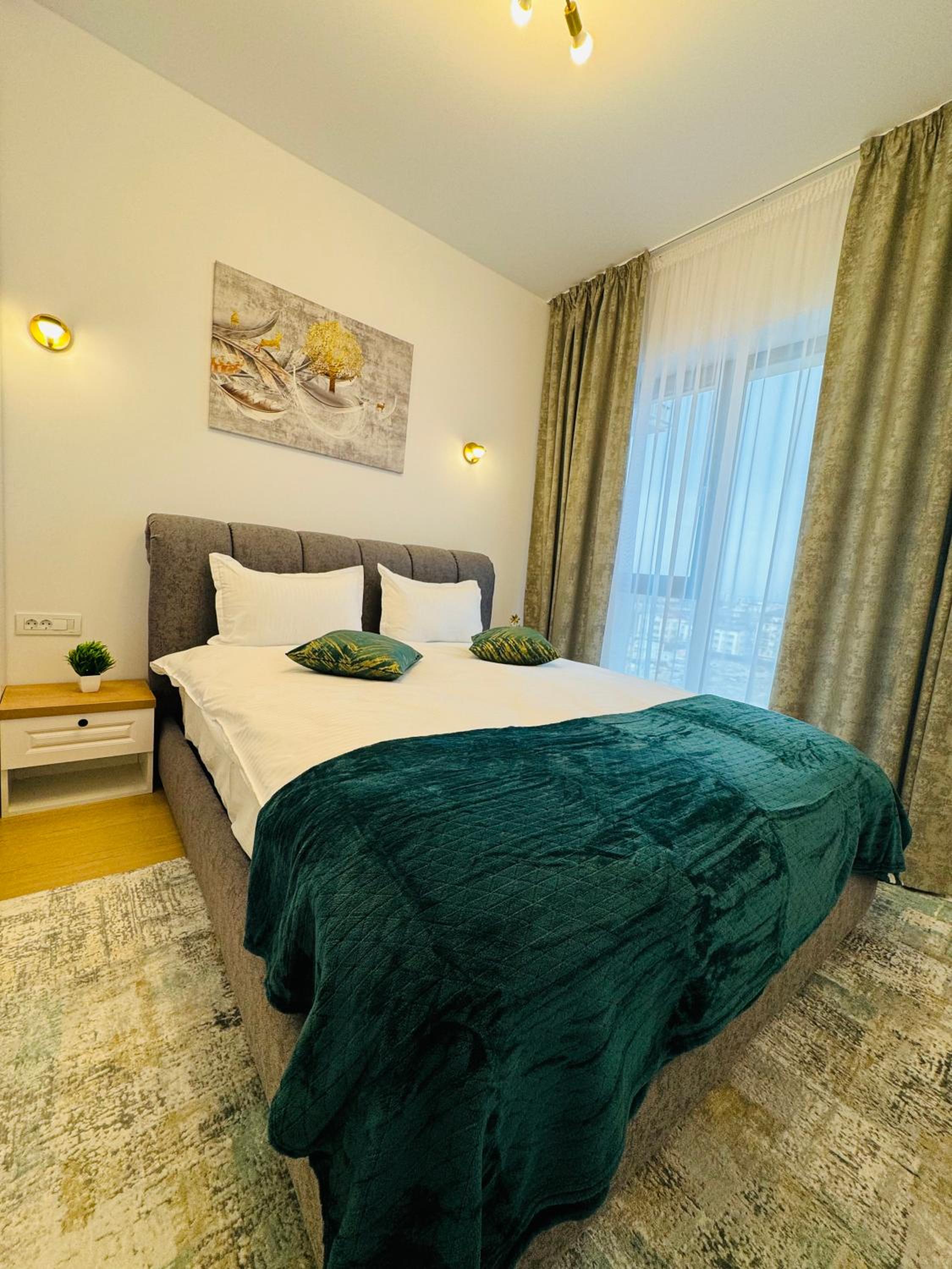 Xclusive luxury Silk District
