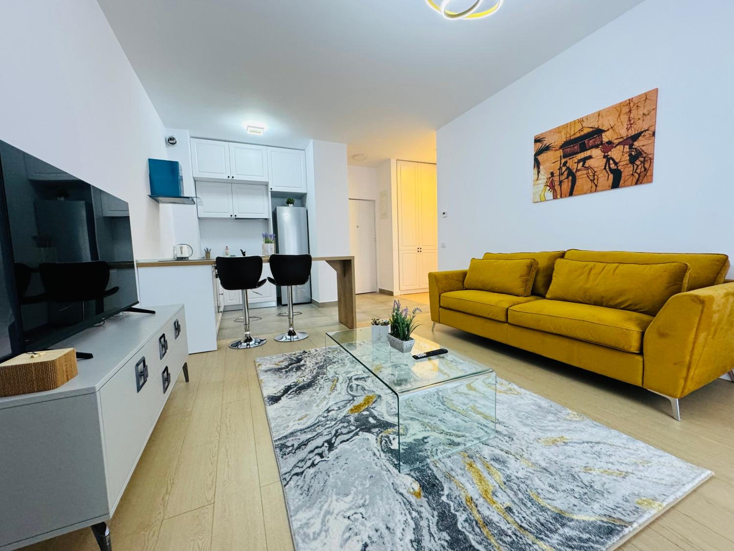 Xclusive luxury Silk District