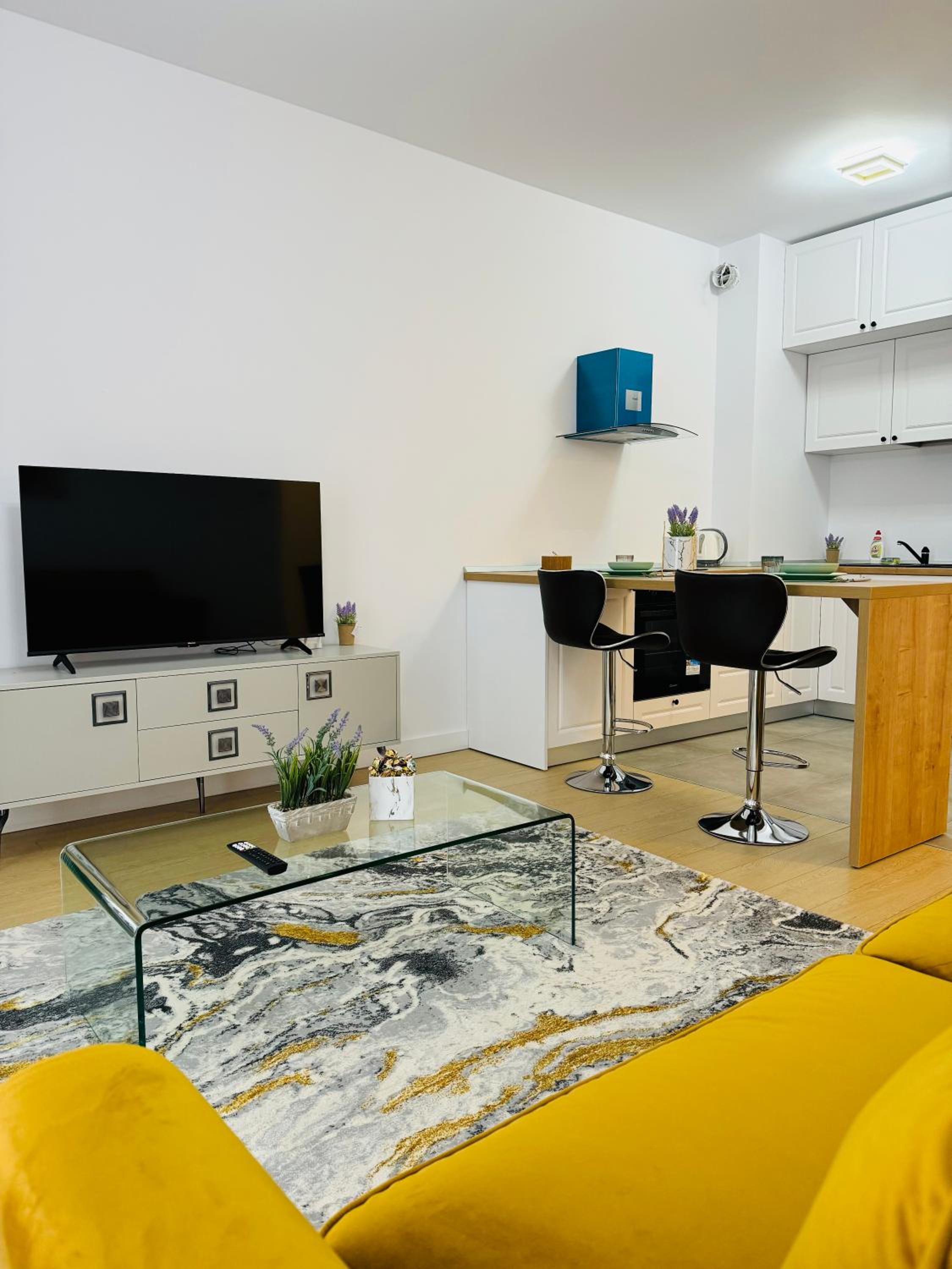 Xclusive luxury Silk District