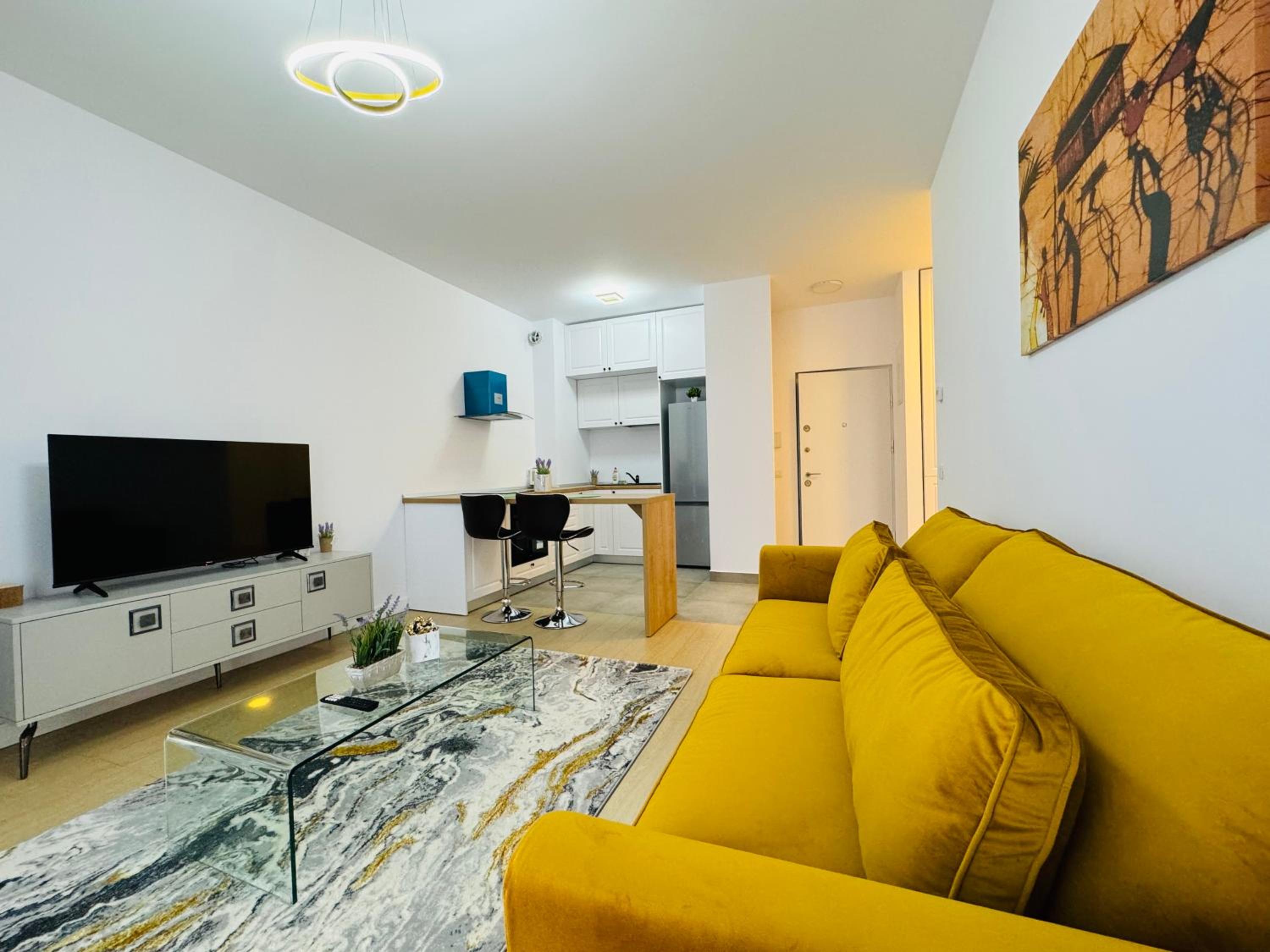 Xclusive luxury Silk District