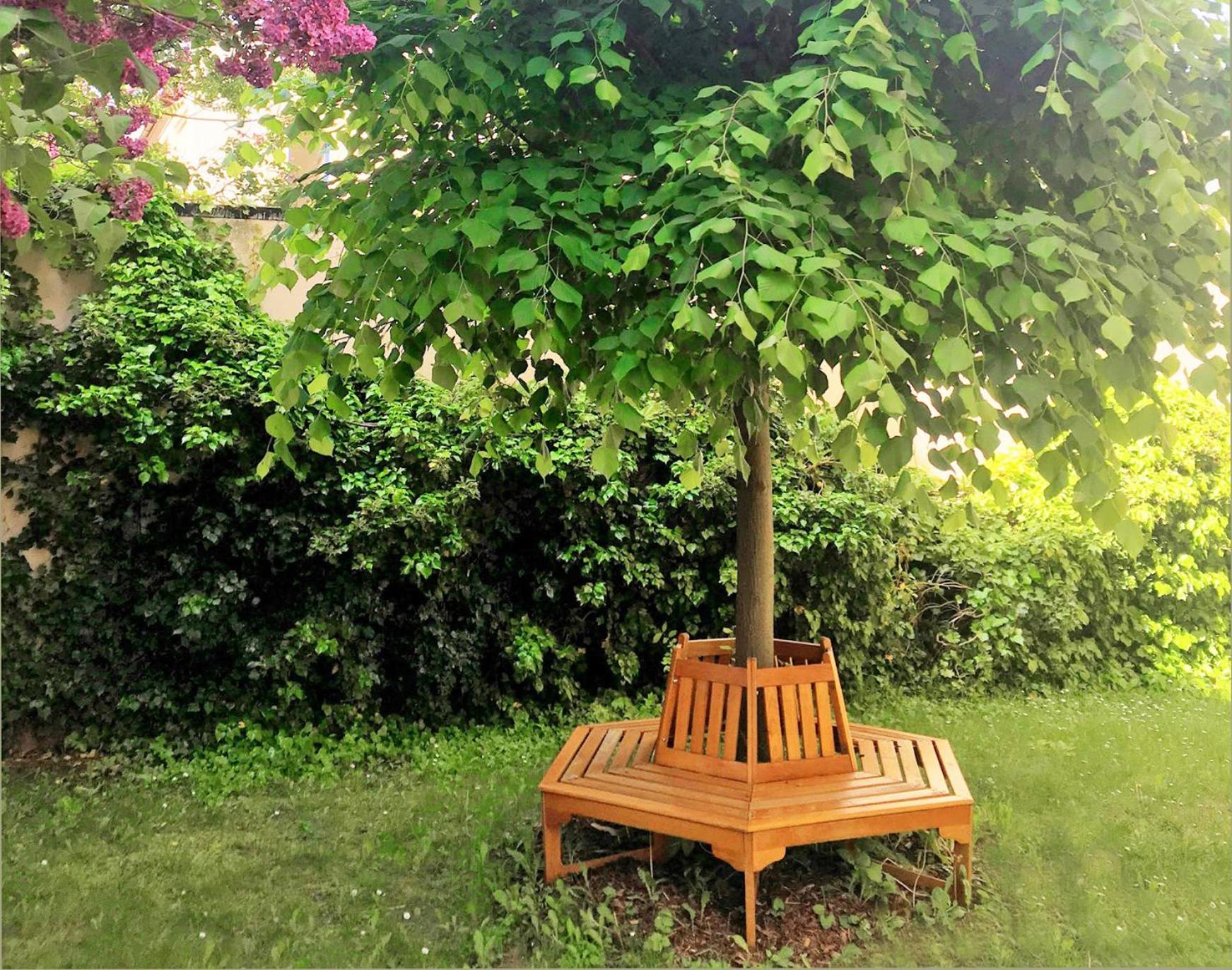 Magic Forest Design Apartment, 65 Zoll TV, Waschtrockner, beste Lage, am Markt