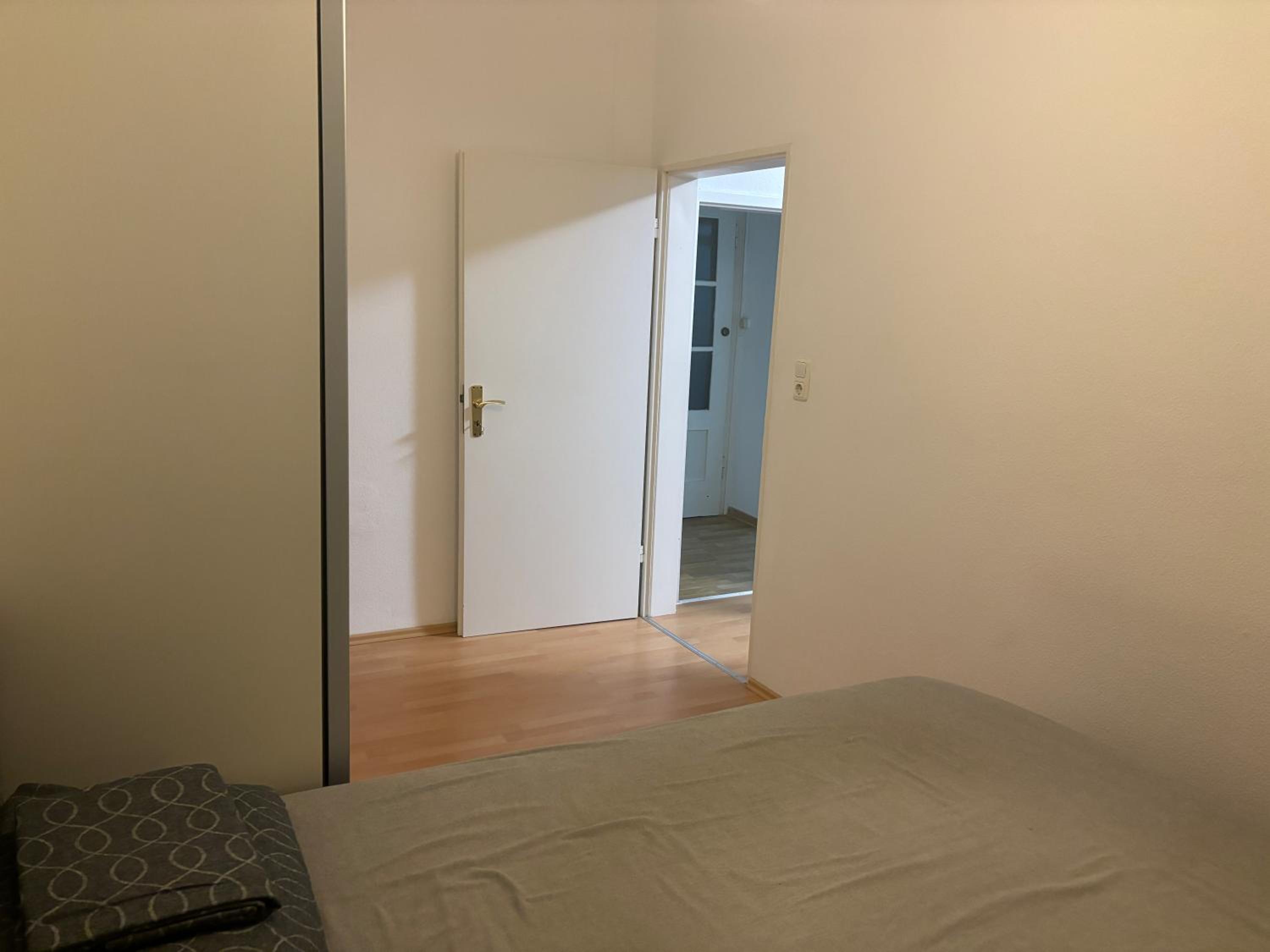 Neu-Isenburg 2 x Zimmerwohnung DG