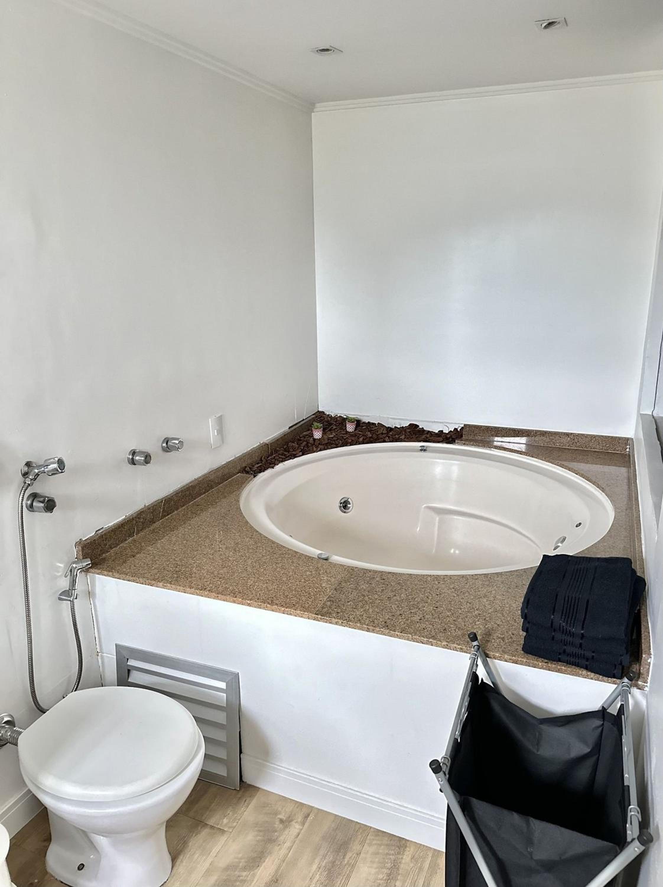 Saint Sebastian Flat 704 - Com Hidro! até 4 pessoas, Duplex, no centro
