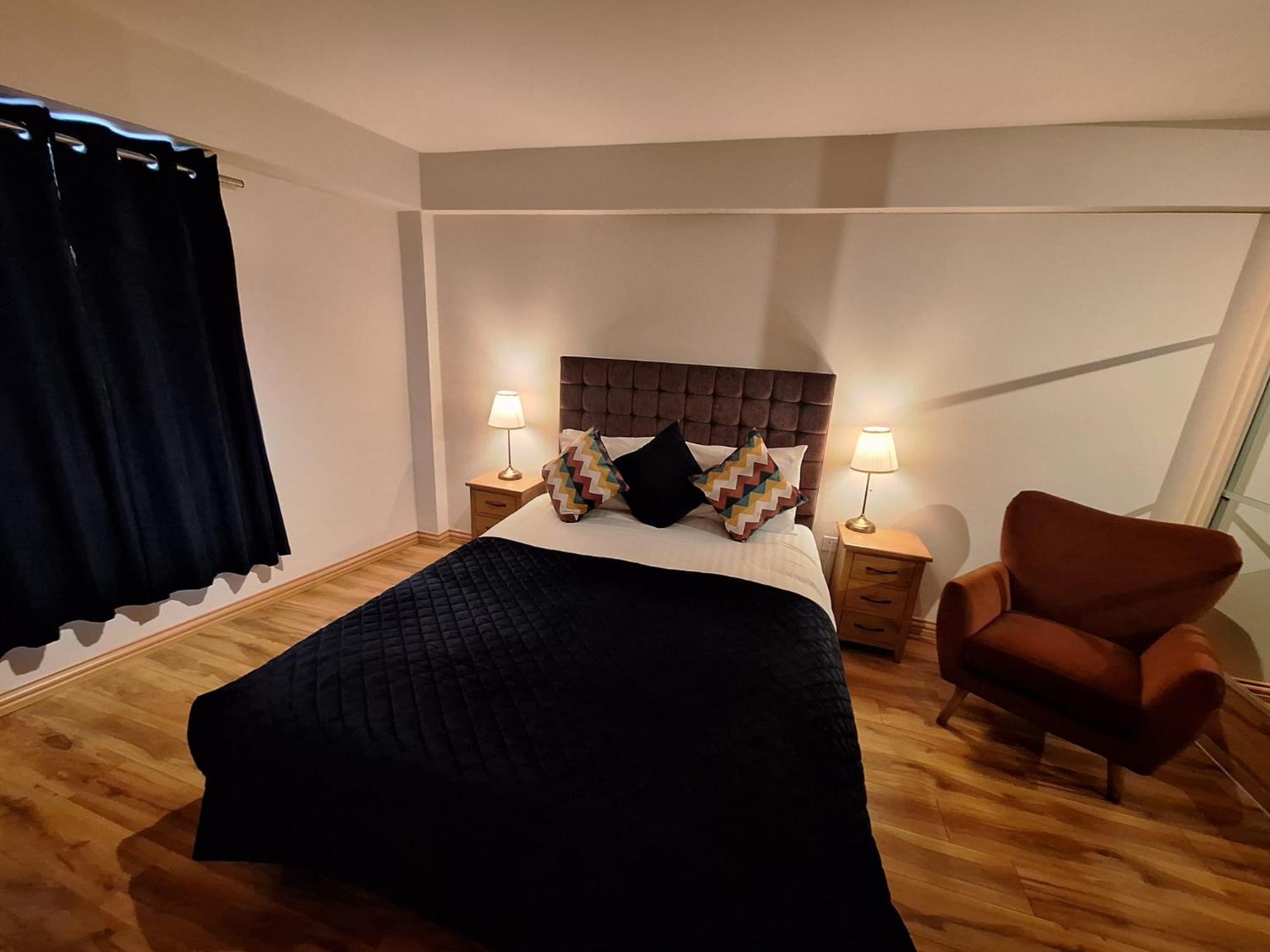 Five Lamps Suites