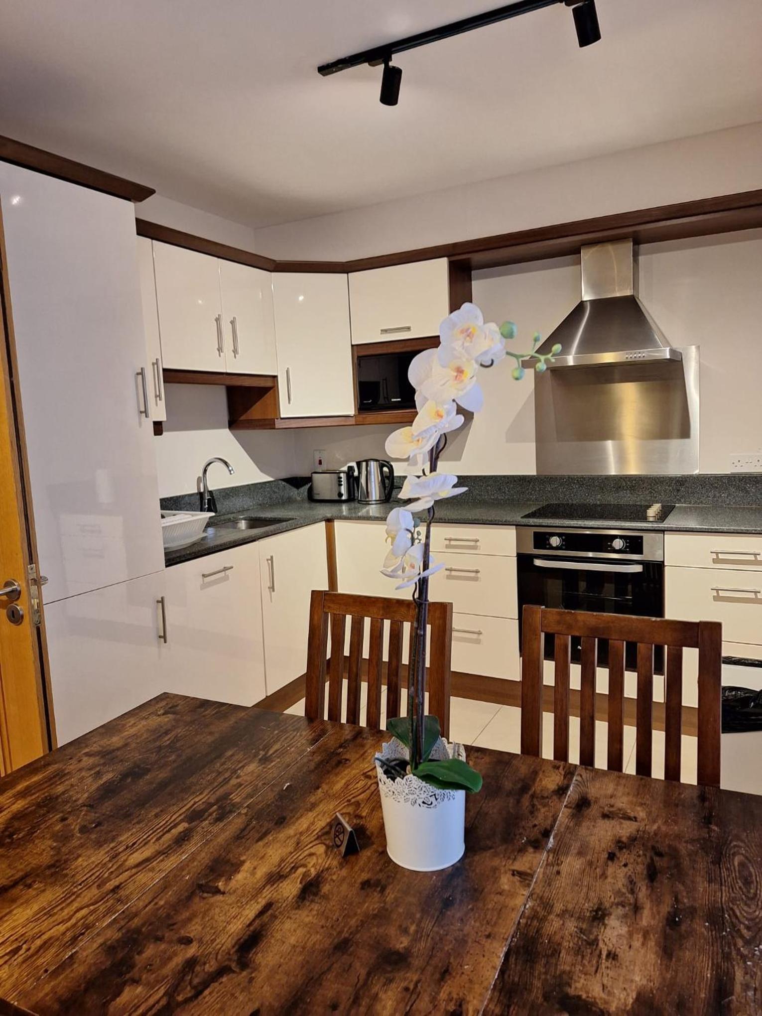Five Lamps Suites