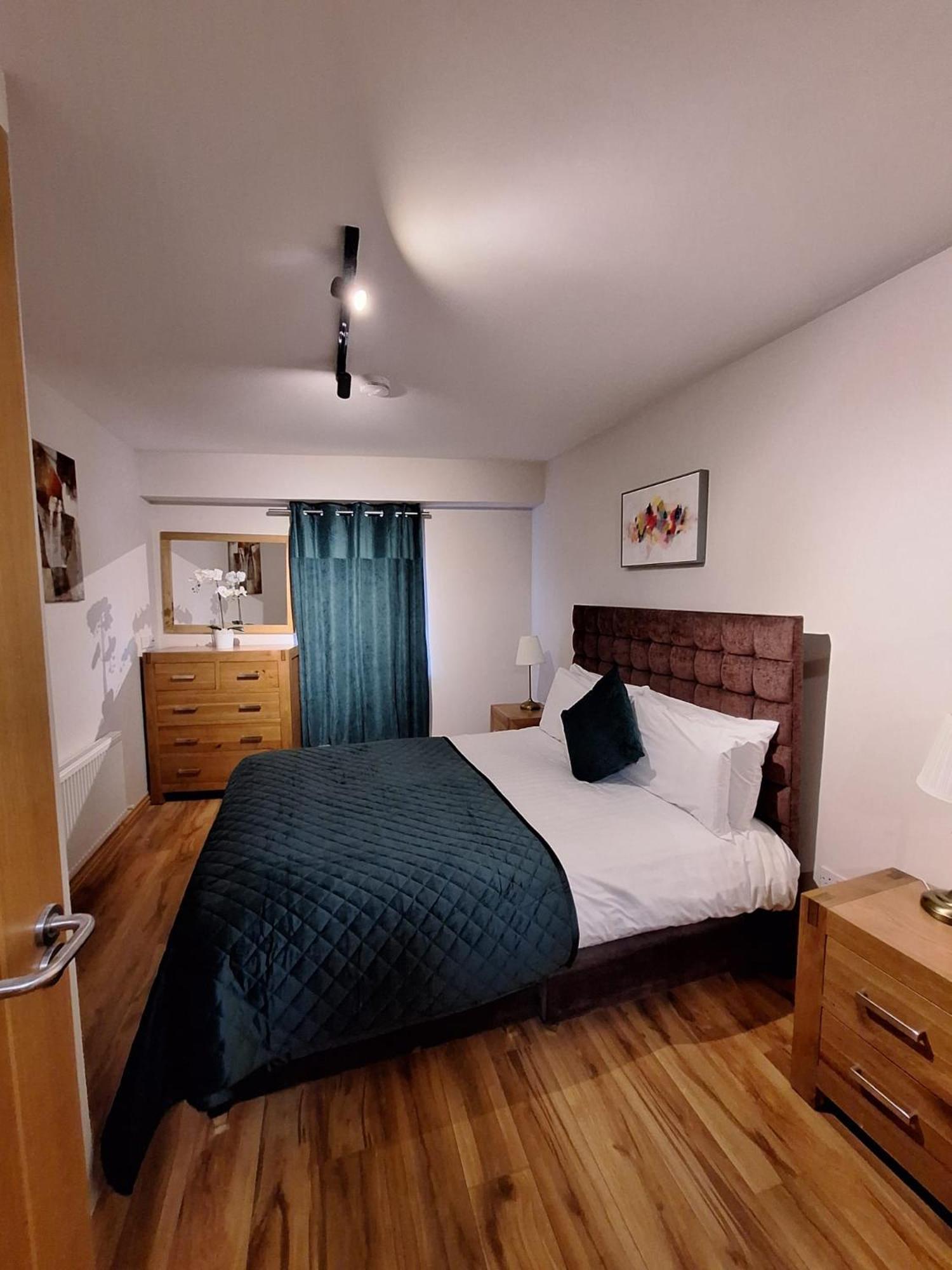 Five Lamps Suites
