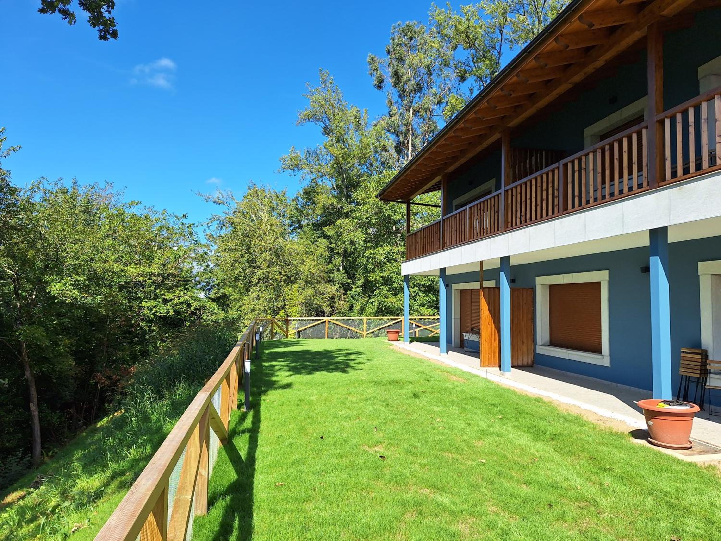 Apartamentos Montes Vindios