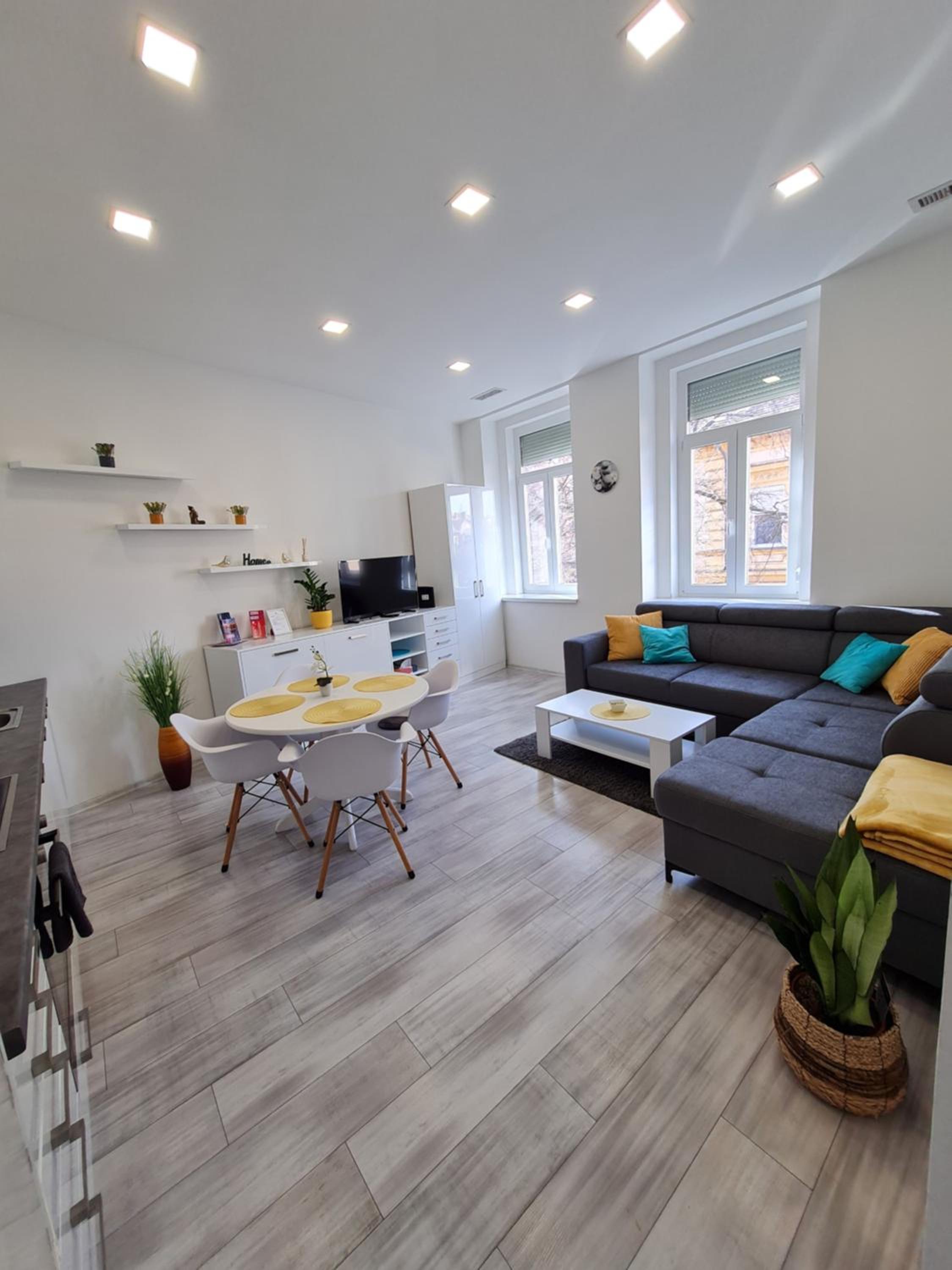 Hotel Napfény apartman - Image 1