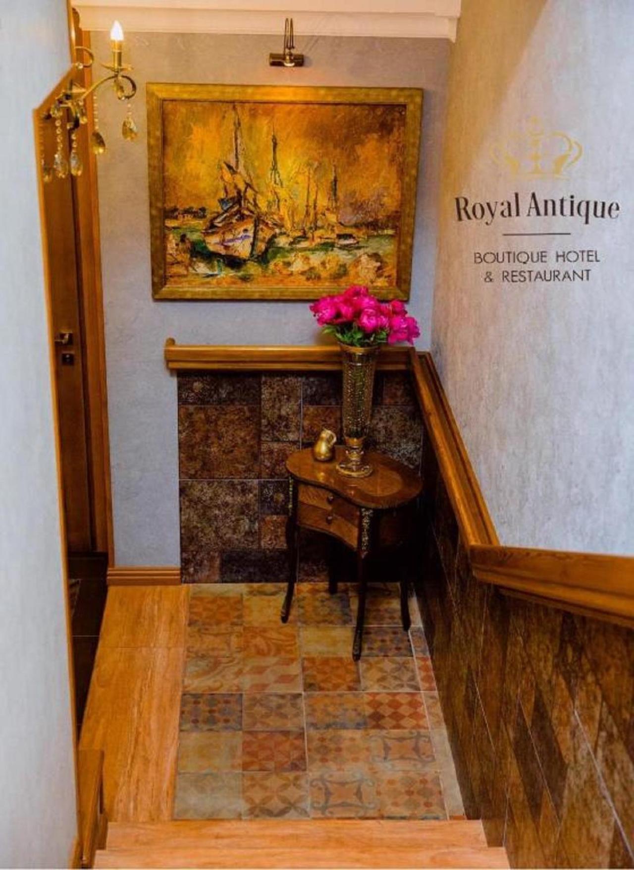 Royal Antique Boutique Hotel