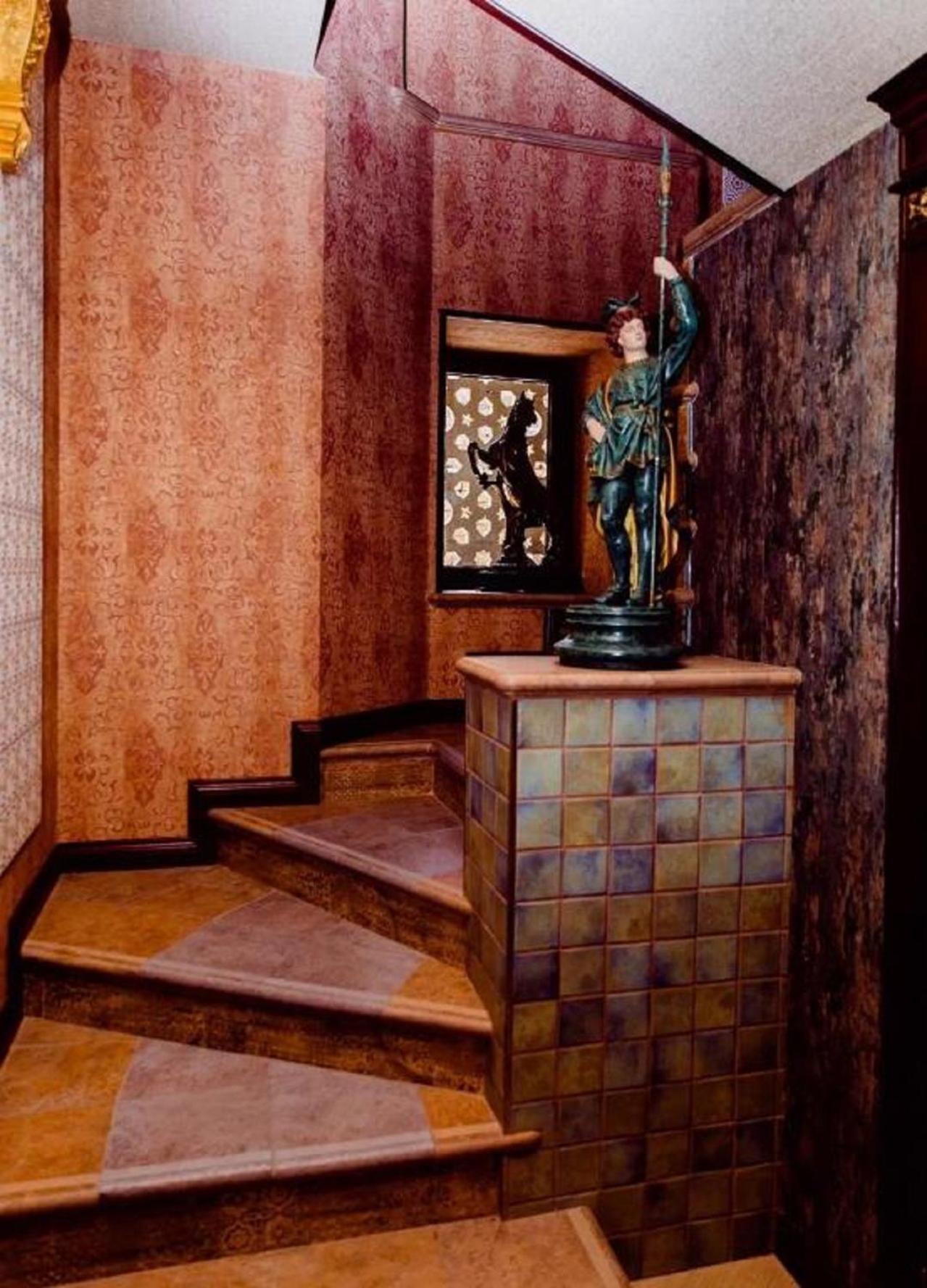 Royal Antique Boutique Hotel