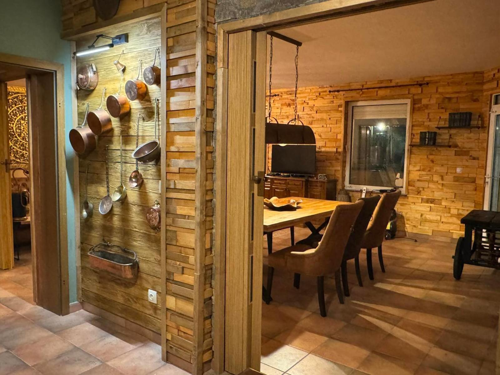 Villa Boyana City & Relax with Hot Jacuzzi and Sauna by BookVillaBG