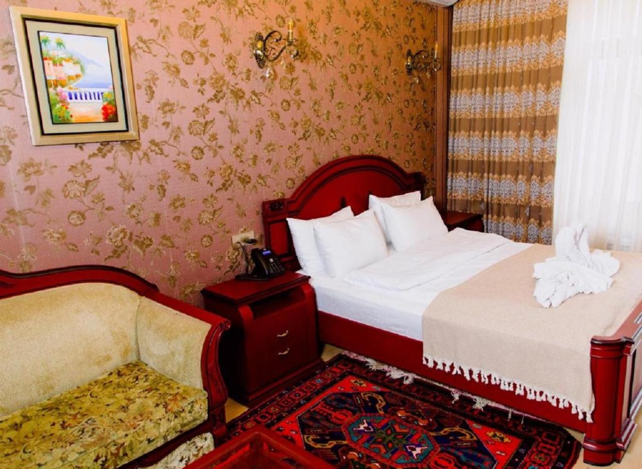 Royal Antique Boutique Hotel
