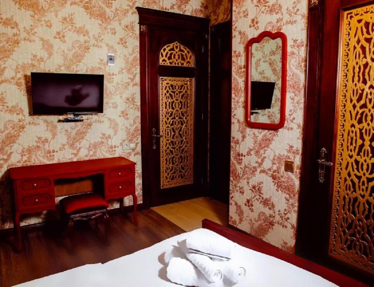 Royal Antique Boutique Hotel
