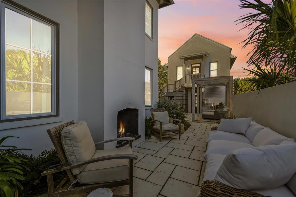 Magnolia Cottage and Carriage by 30A Escapes