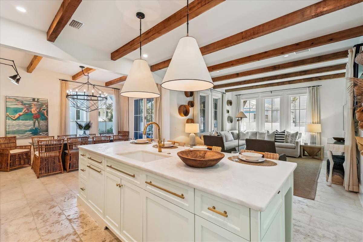 Magnolia Cottage and Carriage by 30A Escapes