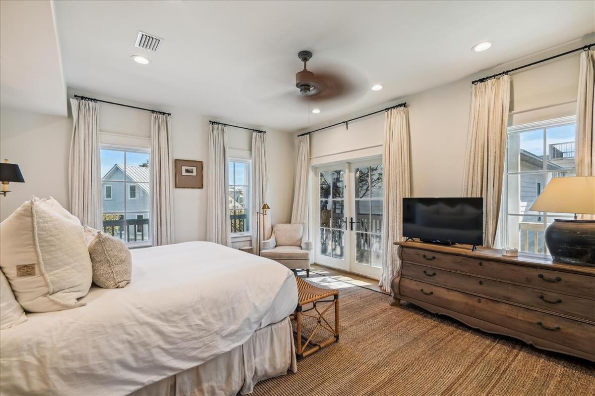 Magnolia Cottage and Carriage by 30A Escapes