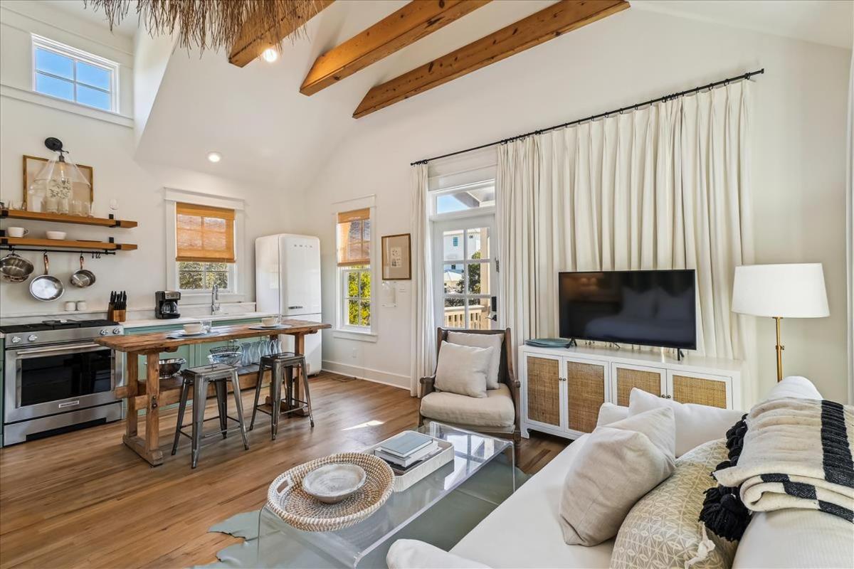 Magnolia Cottage and Carriage by 30A Escapes