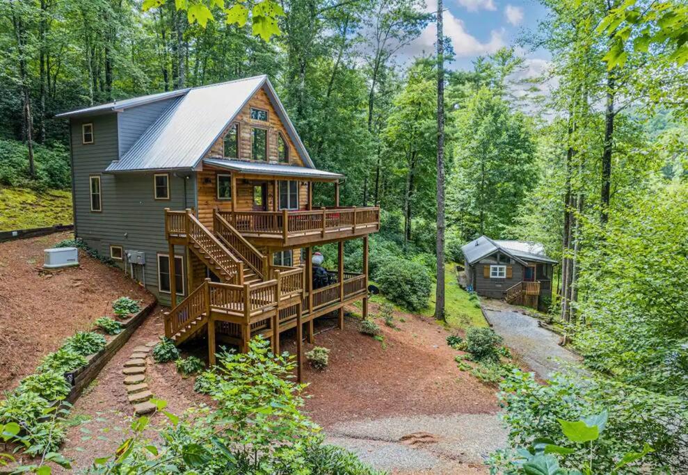Heady Mtn: Cashiers Oasis, 8 Acres, Hot Tub, Trail view 4