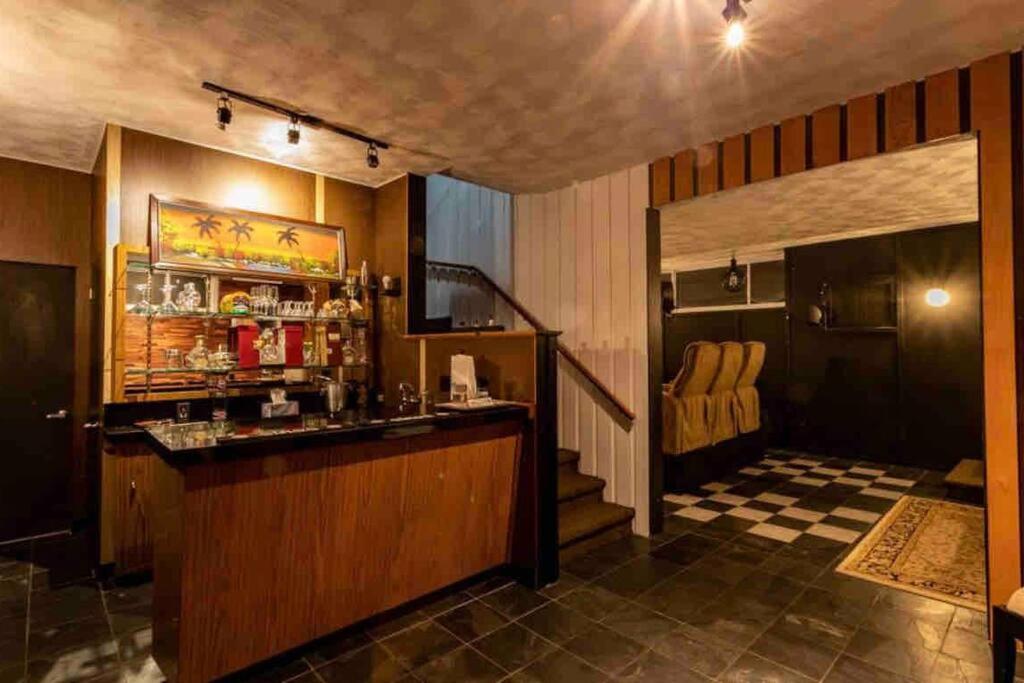 Upscale Spacious Chalet w Hot Tub Laurentians, QC!