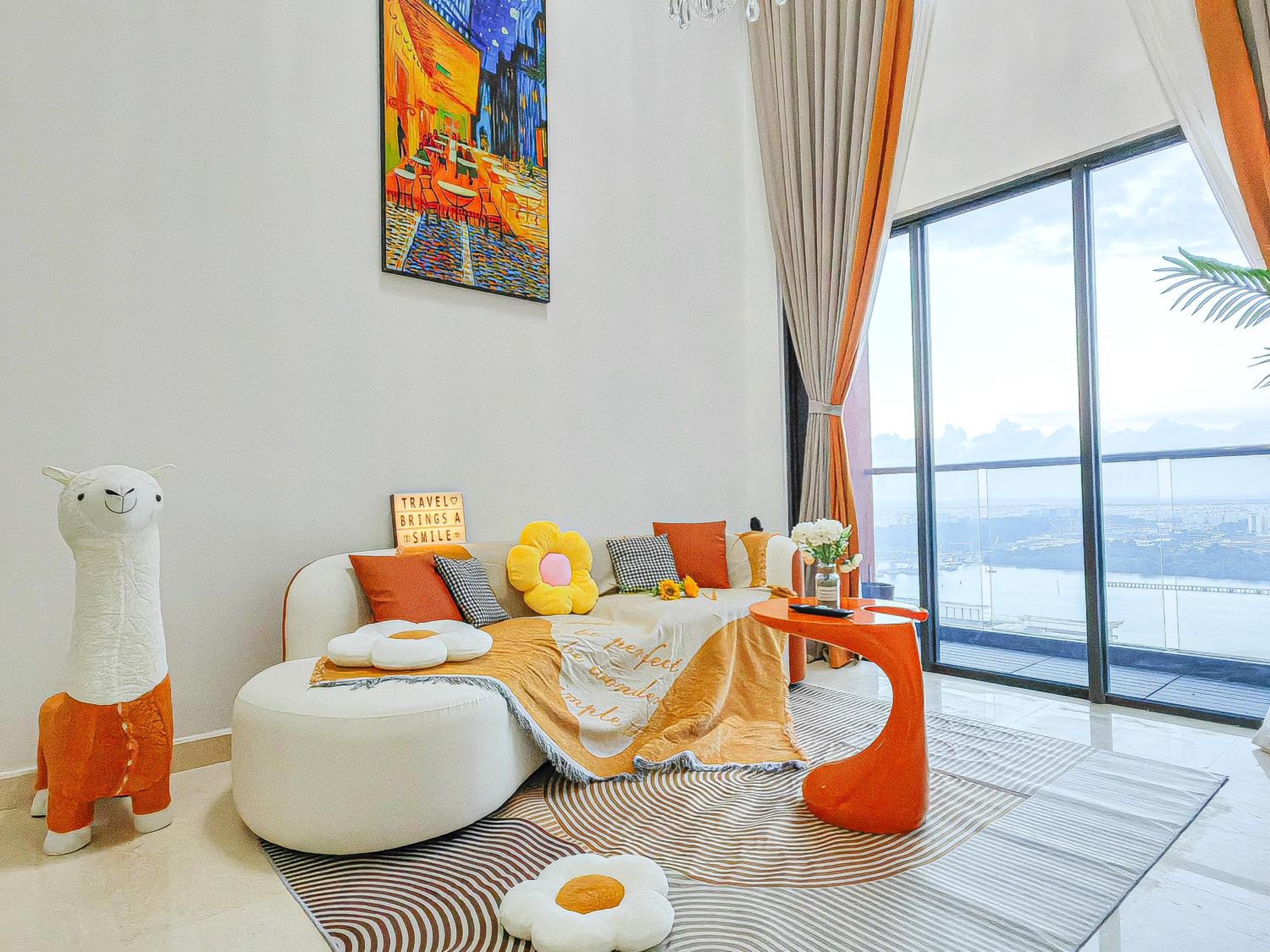 Jacuzzi,Loft,Highest Floor,SG city View,10min to CIQ