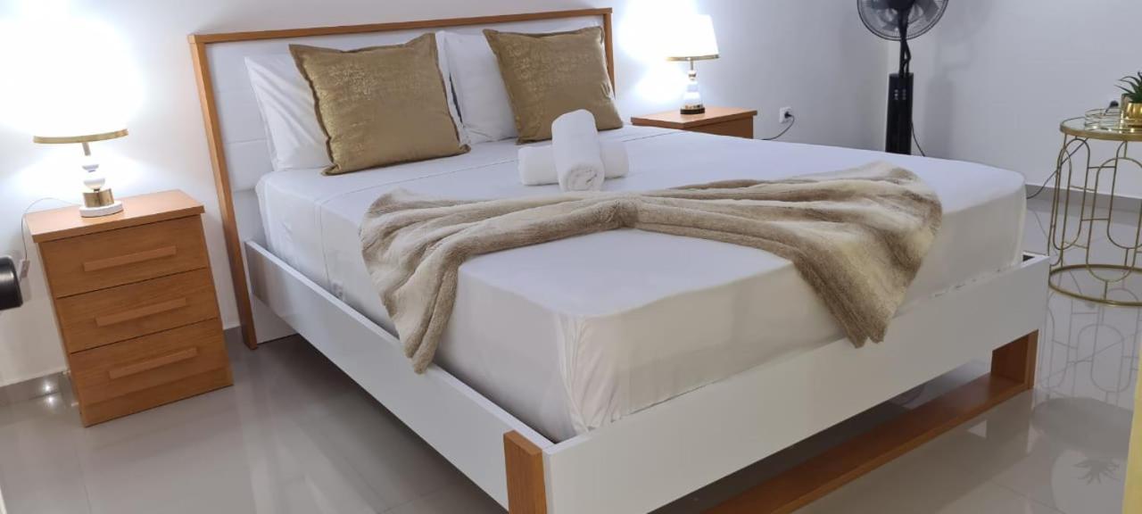 Zeyden Place Apt