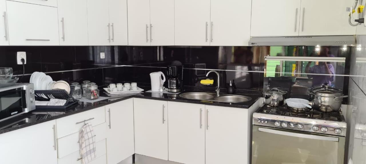 Zeyden Place Apt
