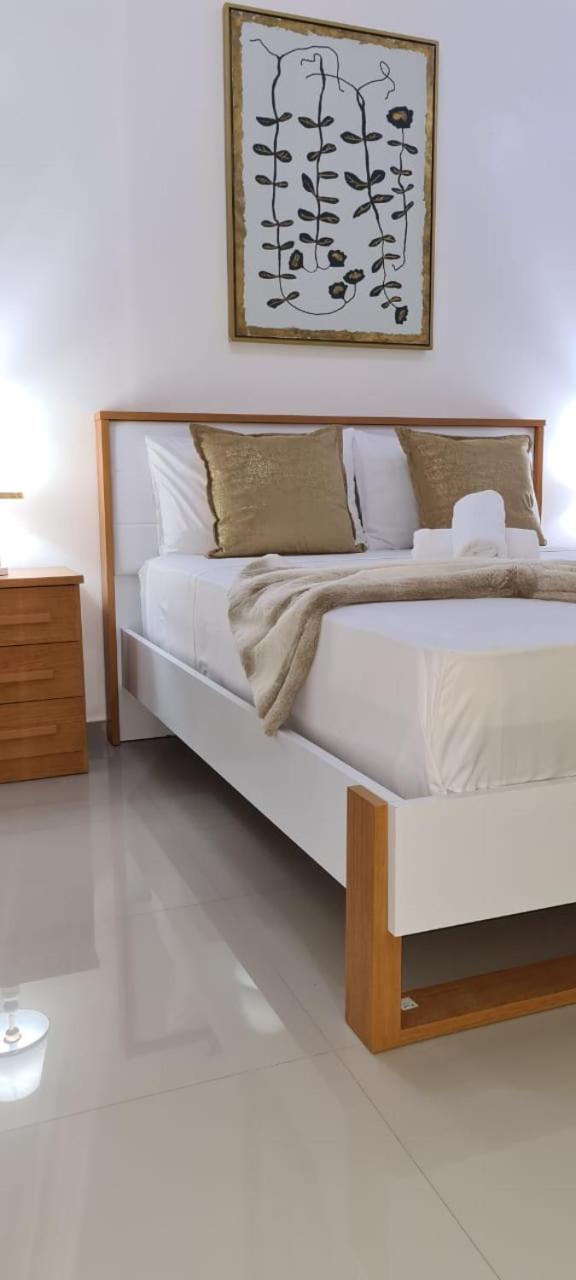 Zeyden Place Apt