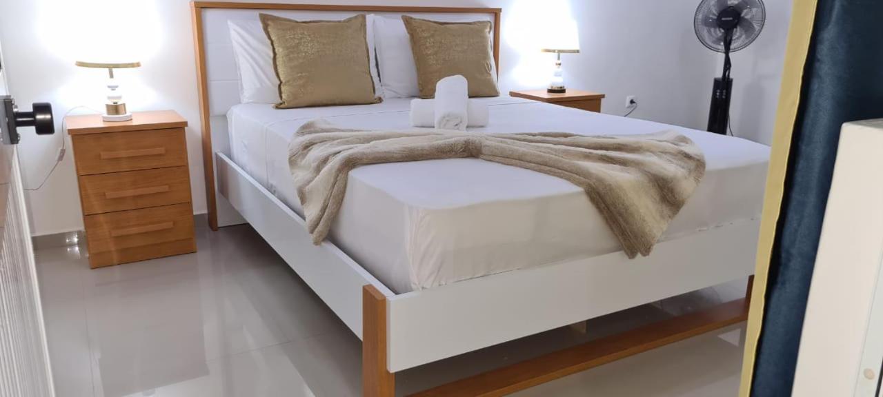 Zeyden Place Apt