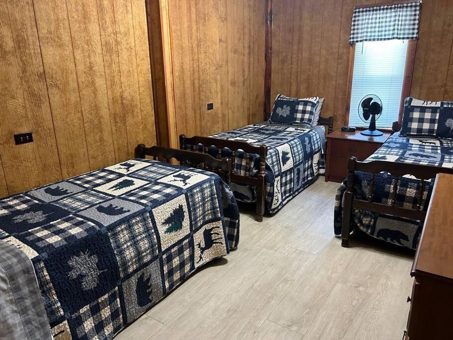 Adjoining Cabin #7A on Patoka Lake in Southern Indiana view 5