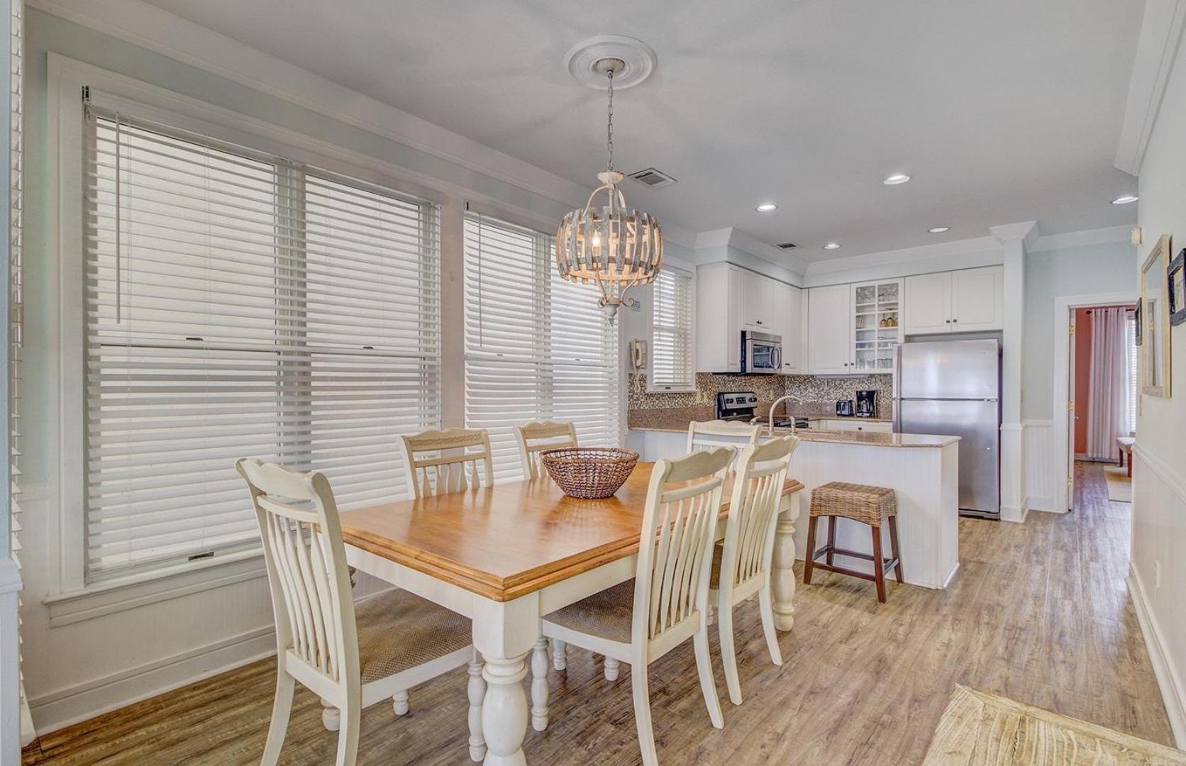 109 Grand Pavilion by AvantStay Beachfront Views