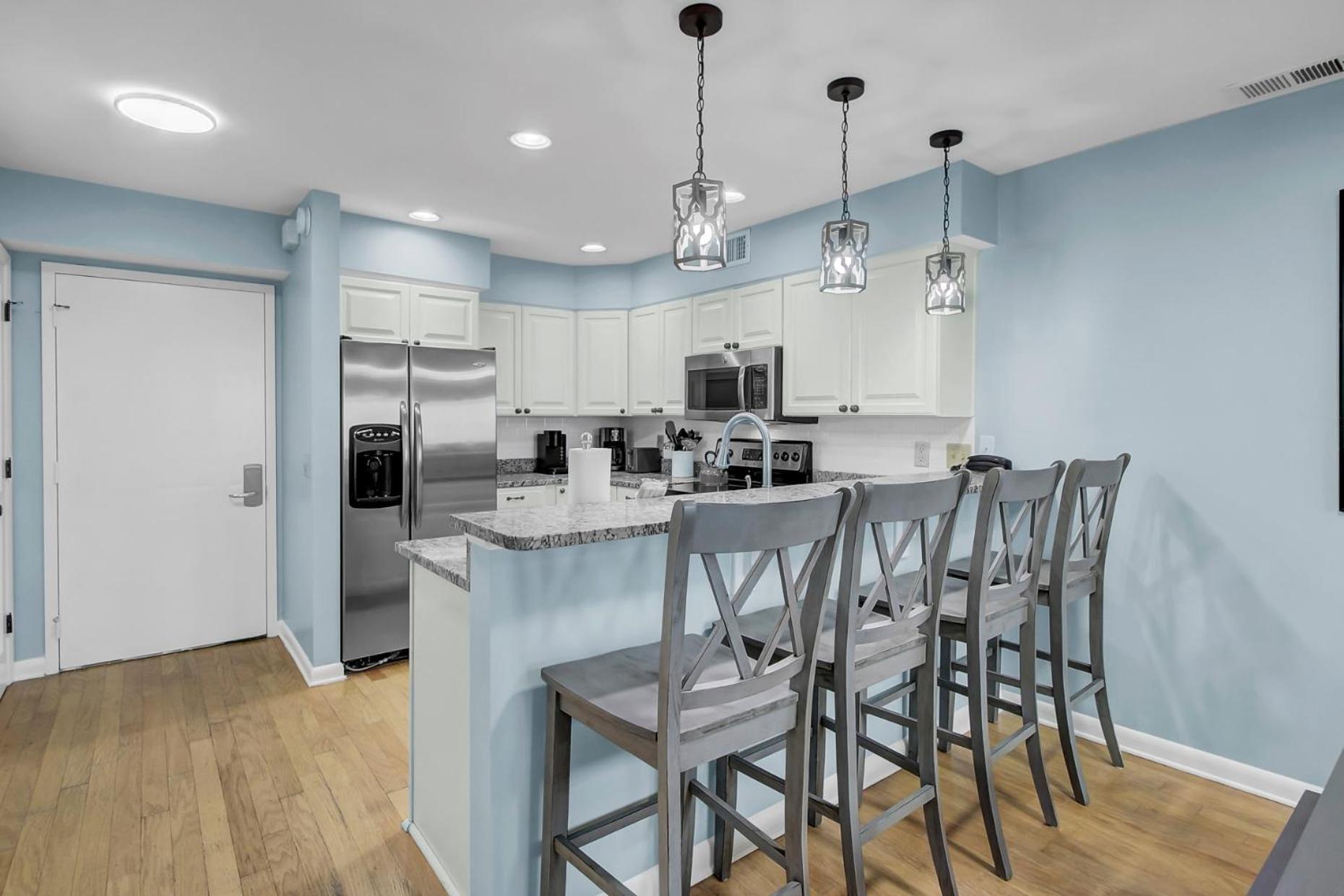 11E Mariners Walk by AvantStay Ocean Views Beachfront Living Shared Pool